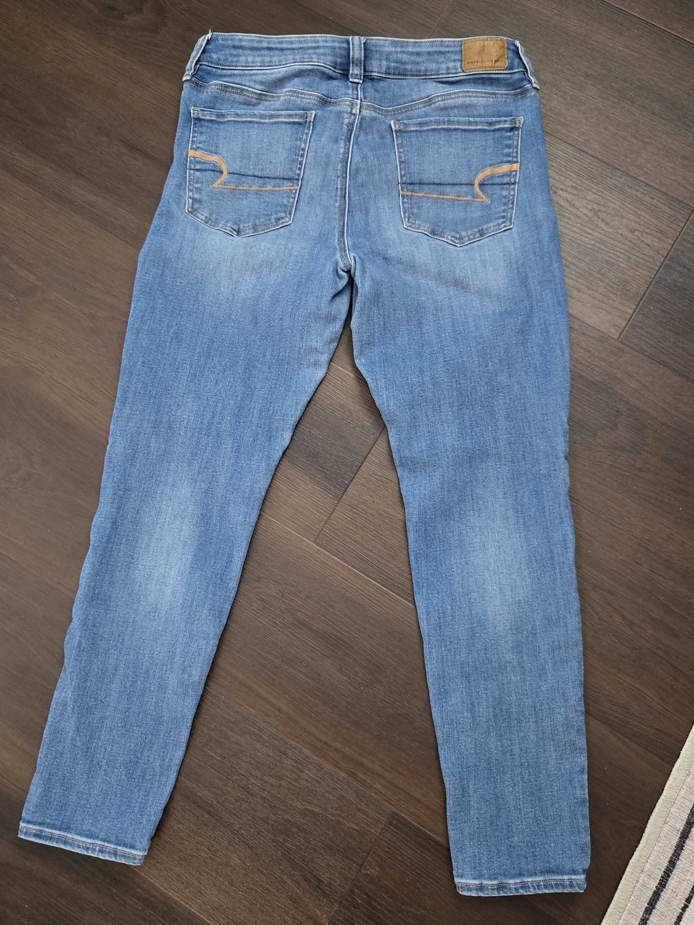 American Eagle Outfitters Medium Wash Skinny Jeans - Picture 2 of 5